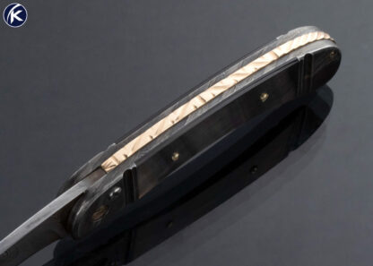 Darrel Ralph Custom Knife Damascus and Black Lip Tahitian Pearl Shell Linerlock Automatic with Gold Spine - Image 5