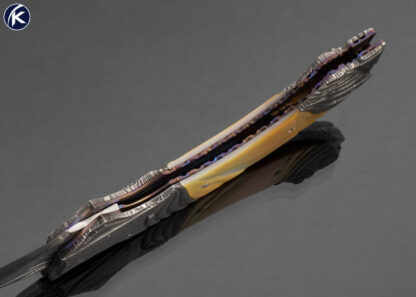 Bill Saindon Custom Knife Fluted Gold Lip Pearl and Damascus Automatic Linerlock - Image 5