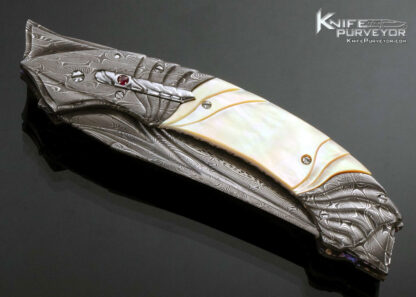 Bill Saindon Custom Knife Fluted Gold Lip Pearl and Damascus Automatic Linerlock - Image 2