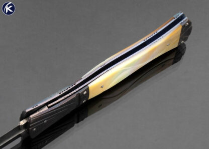 Steven Hill Custom Knife Fluted Gold Lip Pearl and Blued Damascus Automatic Linerlock - Image 5