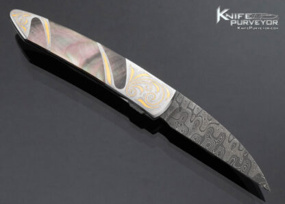 Scott Sawby Custom Knife Engraved by Tim Halloran Damascus and Black Lip Tahitian Pearl with Gold Inlays Self Lock - Image 3