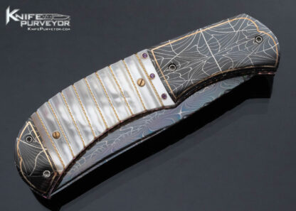 Vernie Reed Custom Knife  Blued Robert Eggerling Damascus Fluted Pearl with Braided Gold Wire Automatic Linerlock - Image 3