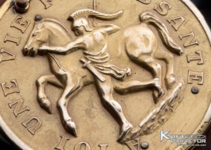 Toi Une Vie Florissante Gold 2 Blade Coin Knife - Image 3